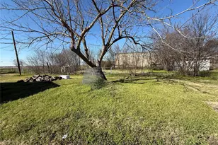 106 W Jeter St, Mabank, TX 75147 - Photo 21