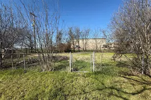 106 W Jeter St, Mabank, TX 75147 - Photo 19