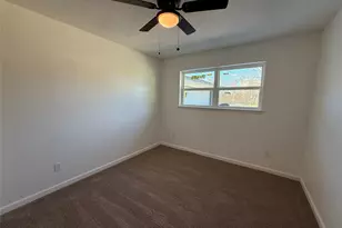 106 W Jeter St, Mabank, TX 75147 - Photo 11