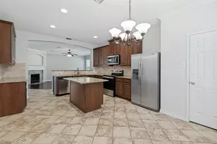 15721 Landing Creek Ln, Fort Worth, TX 76262 - Photo 9