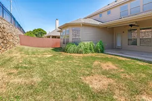 15721 Landing Creek Ln, Fort Worth, TX 76262 - Photo 25