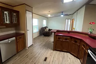 4322 Bradley Ln, Arlington, TX 76017 - Photo 21