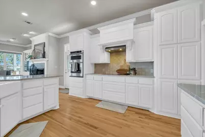 7005 Stone Bluff Court, Granbury, TX 76048 - Photo 11