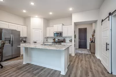3520 Austin Street, Gainesville, TX 76240 - Photo 3