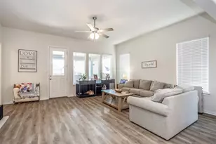3520 Austin St, Gainesville, TX 76240 - Photo 9
