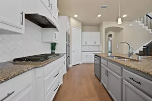 4702 Sunflower Dr, Mansfield, TX 76063 - Photo 21