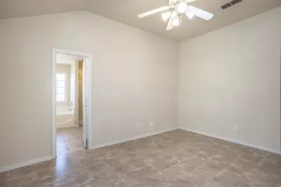 3511 Austin Street, Gainesville, TX 76240 - Photo 13
