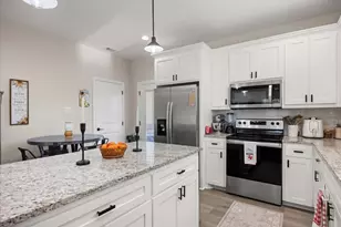 1608 Ridgeview Trail, Granbury, TX 76048 - Photo 11