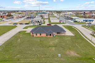 401 Center Ct Dr, Bridgeport, TX 76426 - Photo 25