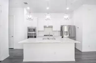 9923 Schramm St, Irving, TX 75063 - Photo 7