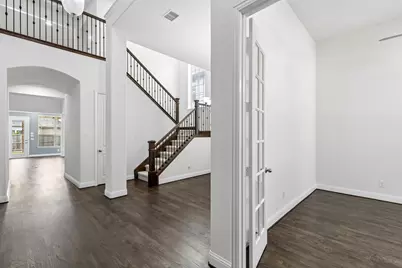 400 Warwick Boulevard, Lewisville, TX 75056 - Photo 9