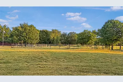 697 County Road 166, Whitesboro, TX 76273 - Photo 21