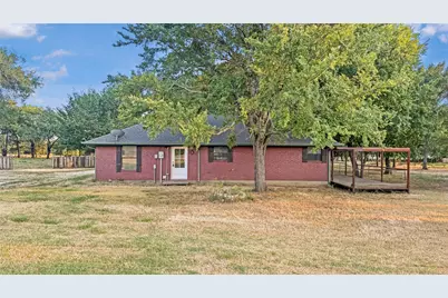 697 County Road 166, Whitesboro, TX 76273 - Photo 17