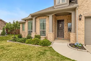 485 W Autumn Hill Bluff, Lavon, TX 75166 - Photo 3