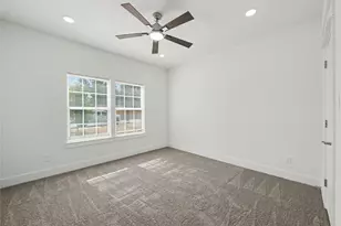 821 S Ayers Ave, Fort Worth, TX 76103 - Photo 19