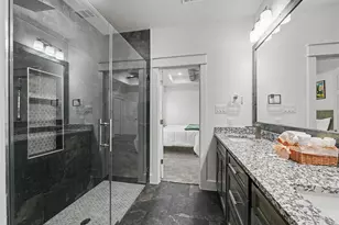821 S Ayers Ave, Fort Worth, TX 76103 - Photo 15