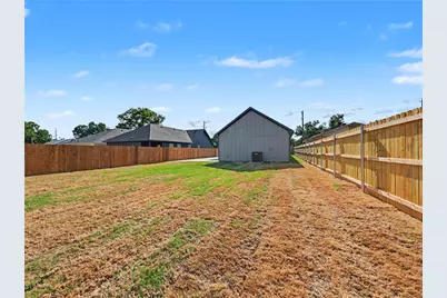 821 S Ayers Avenue, Fort Worth, TX 76103 - Photo 25