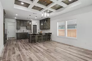 821 S Ayers Ave, Fort Worth, TX 76103 - Photo 7