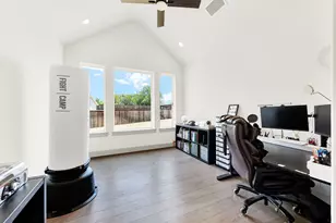 10067 Clover Forest Ct, Frisco, TX 75035 - Photo 13