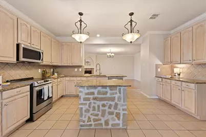 9013 Saratoga Road, Fort Worth, TX 76244 - Photo 13