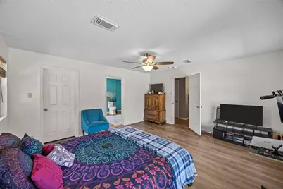 701 N 2nd Street, Cranfills Gap, TX 76637 - Photo 11