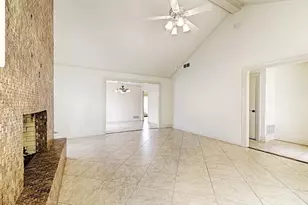 2601 Country Pl, Carrollton, TX 75006 - Photo 3