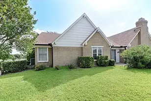 2601 Country Pl, Carrollton, TX 75006 - Photo 1