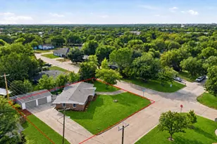 400 Hillcrest St, Mansfield, TX 76063 - Photo 1