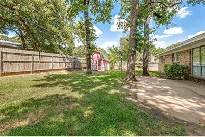 608 W Cheryl Avenue, Hurst, TX 76053 - Photo 21
