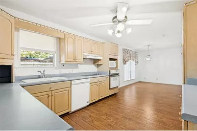 608 W Cheryl Avenue, Hurst, TX 76053 - Photo 13