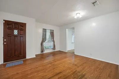 204 W 7th Street, Irving, TX 75060 - Photo 11