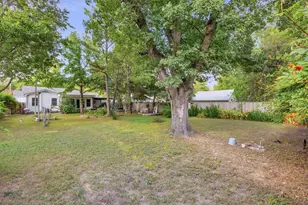 204 W 7th St, Irving, TX 75060 - Photo 39