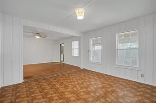 204 W 7th St, Irving, TX 75060 - Photo 23