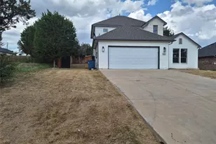5817 Stonegate Cir, Granbury, TX 76048 - Photo 1