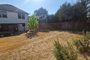 5817 Stonegate Cir, Granbury, TX 76048 - Photo 7