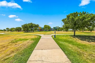 2517 Lawnview Drive, Carrollton, TX 75006 - Photo 29