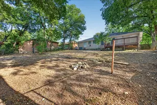 7433 Vallejo Dr, Dallas, TX 75227 - Photo 27