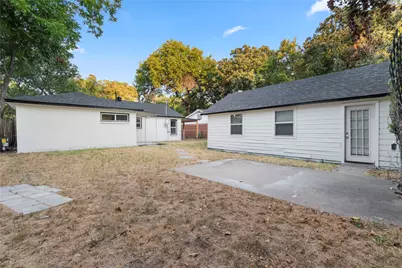 729 Thersa Drive, River Oaks, TX 76114 - Photo 29