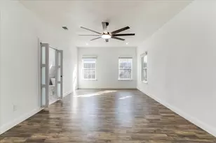 2726 Carpenter Ave, Dallas, TX 75215 - Photo 9