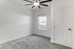 2726 Carpenter Ave, Dallas, TX 75215 - Photo 15
