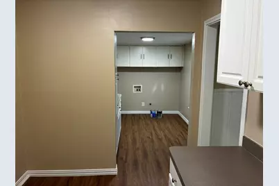 319 E Holley Street, Mesquite, TX 75149 - Photo 11