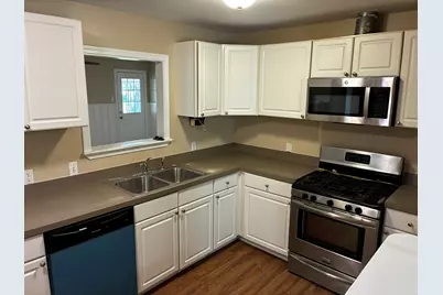 319 E Holley Street, Mesquite, TX 75149 - Photo 9