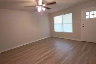 721 N Cummings Dr, Alvarado, TX 76009 - Photo 3