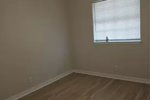721 N Cummings Dr, Alvarado, TX 76009 - Photo 13