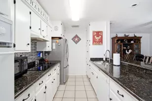 135 Indian Mountain Ct, Granbury, TX 76048 - Photo 7