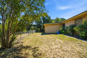 135 Indian Mountain Ct, Granbury, TX 76048 - Photo 23