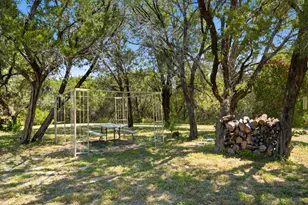 135 Indian Mountain Ct, Granbury, TX 76048 - Photo 5