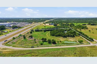 135 Indian Mountain Court, Granbury, TX 76048 - Photo 23