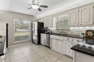901 Autumn Lake Dr, Allen, TX 75002 - Photo 15