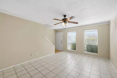 1371 S 11th Street, Waco, TX 76706 - Photo 3